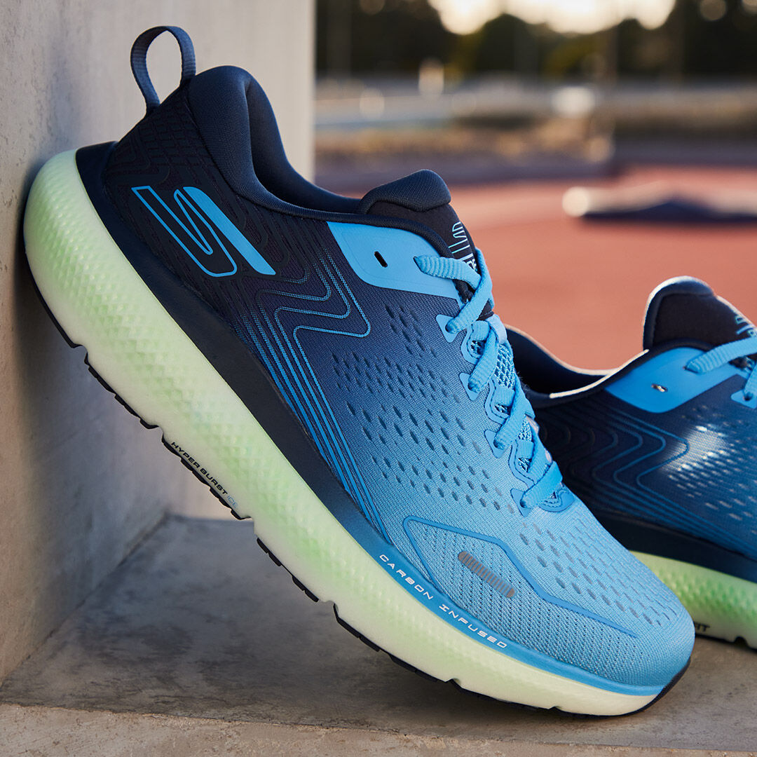 Running SKECHERS