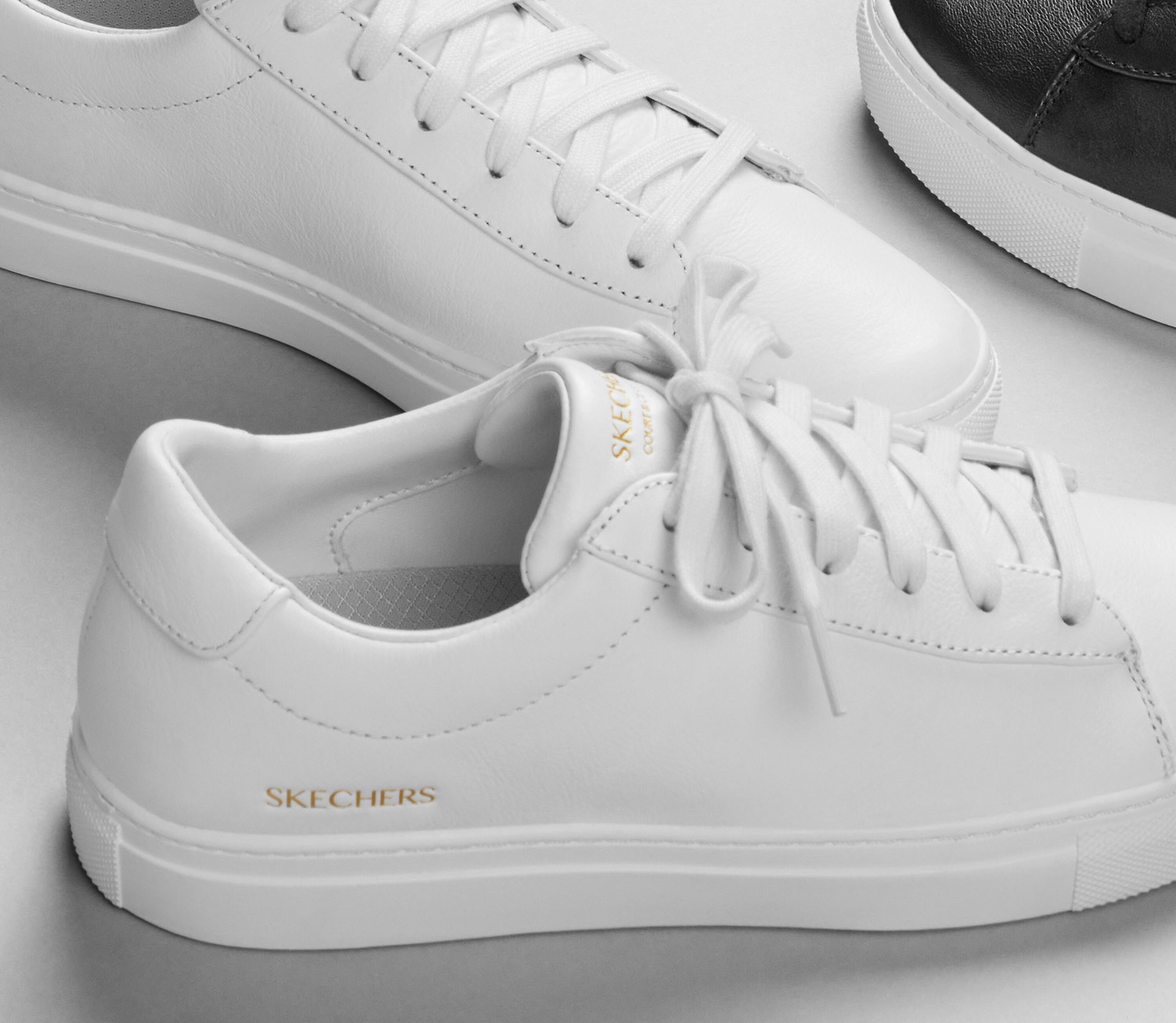 Court and Classics SKECHERS