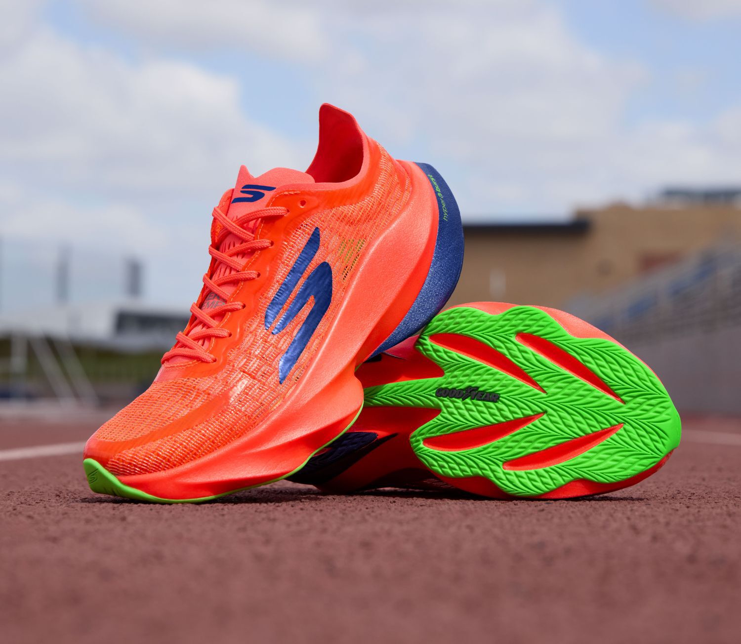 Skechers AERO
