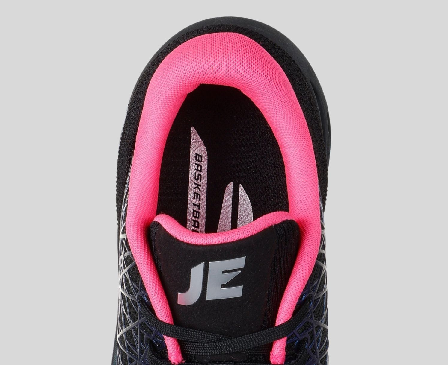 Miniature Giant Logo Image