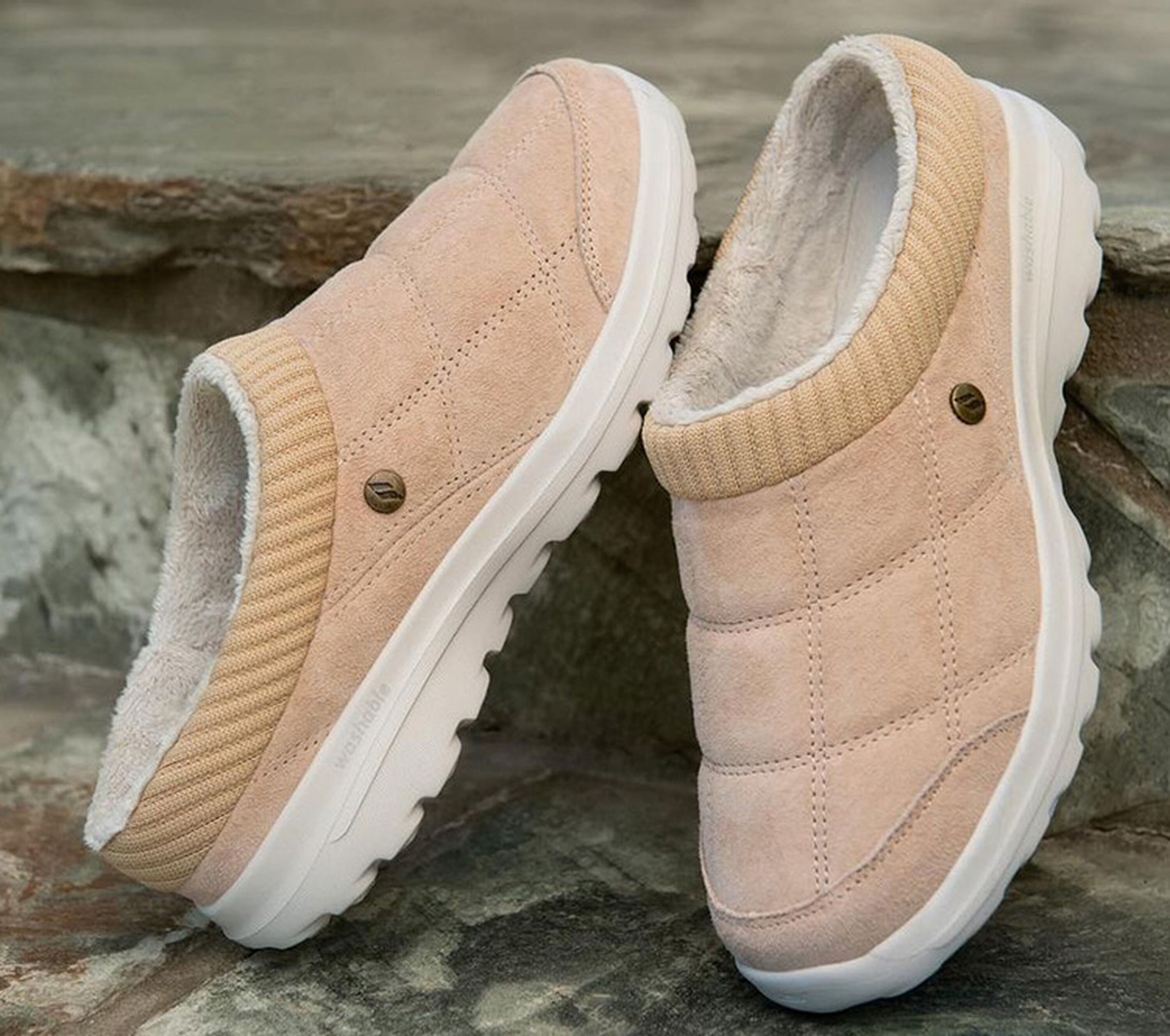 ladies skechers