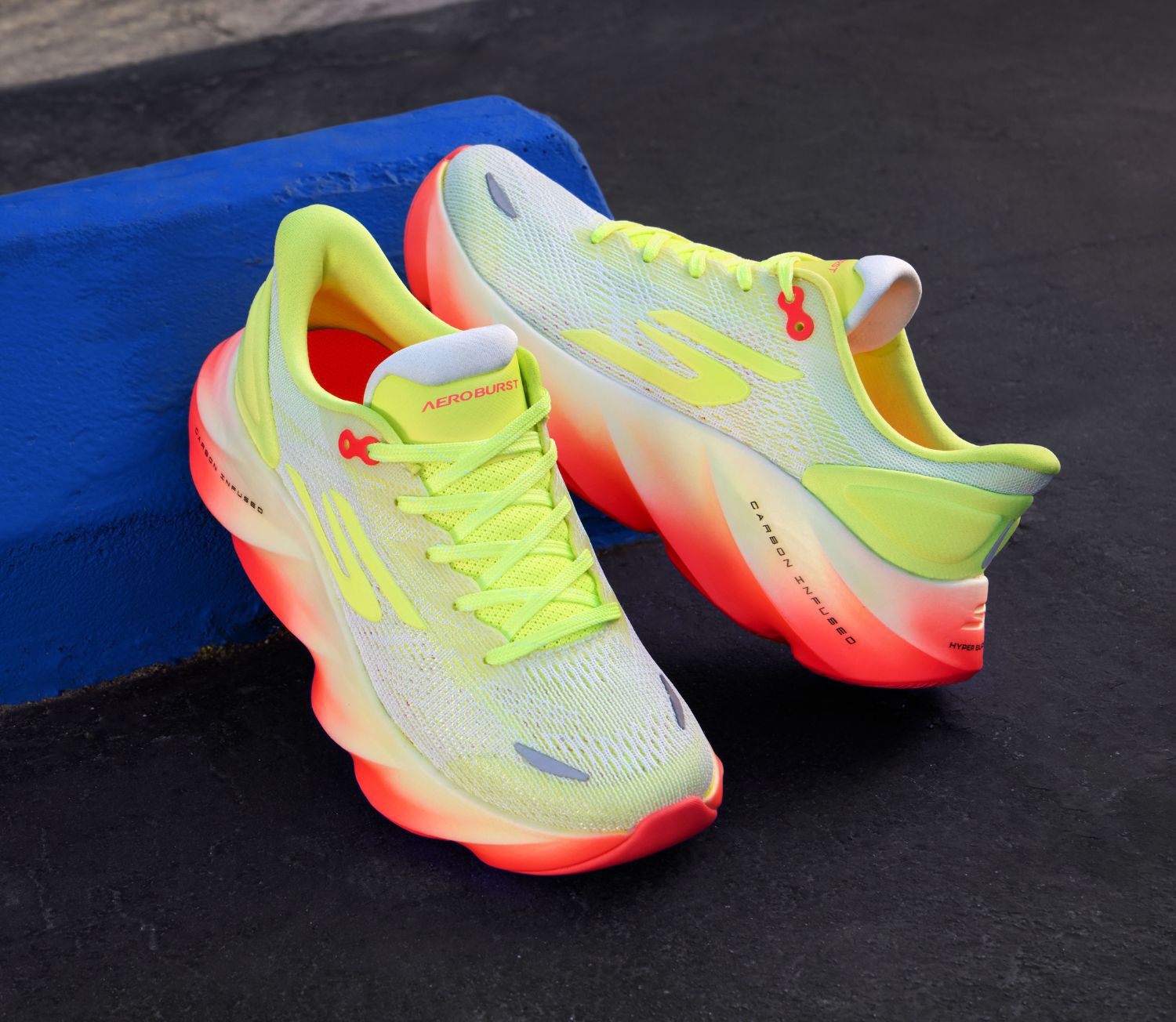 Skechers AEEO Burst