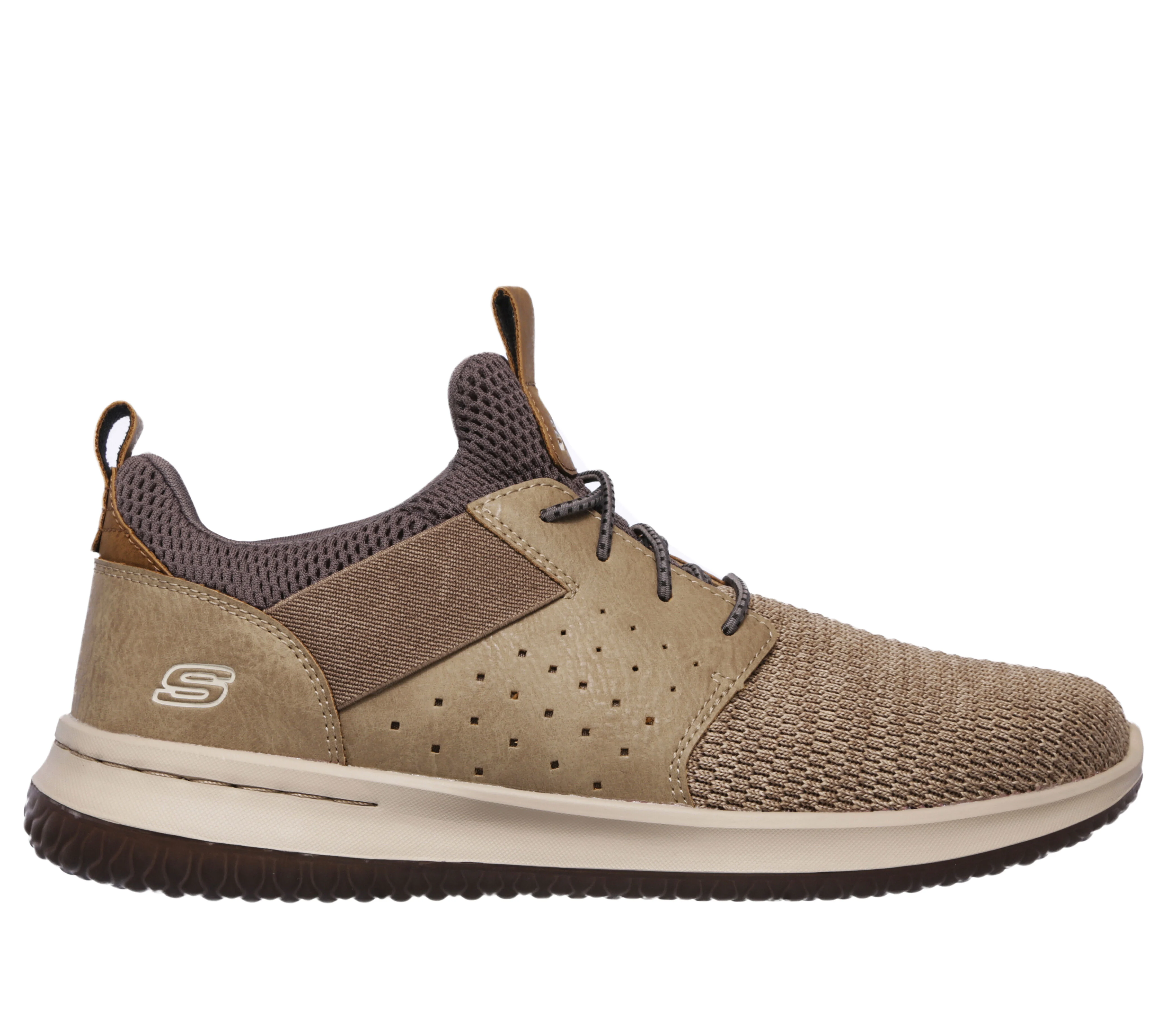 Skechers classic 2025 fit delson camben