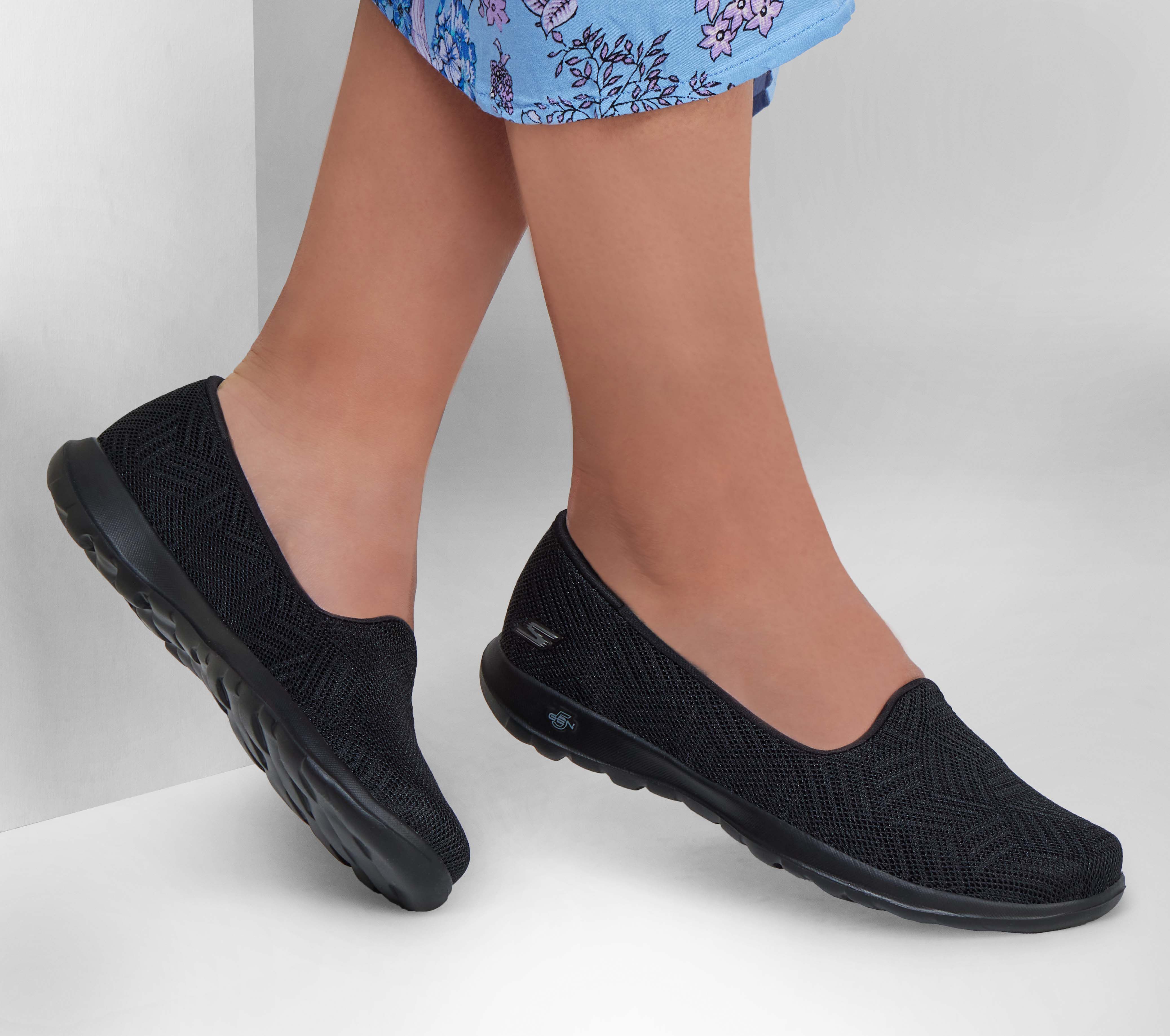 Skechers go walk light new arrivals
