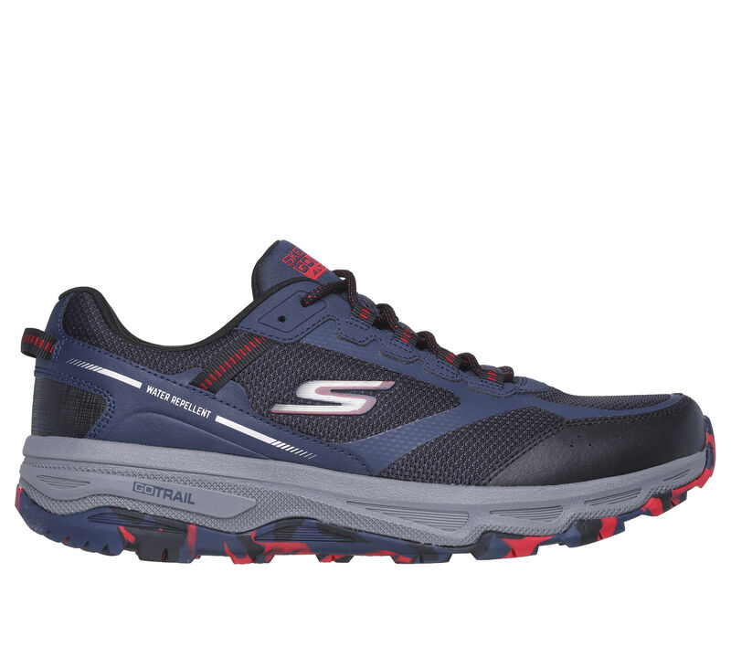 skechers run small