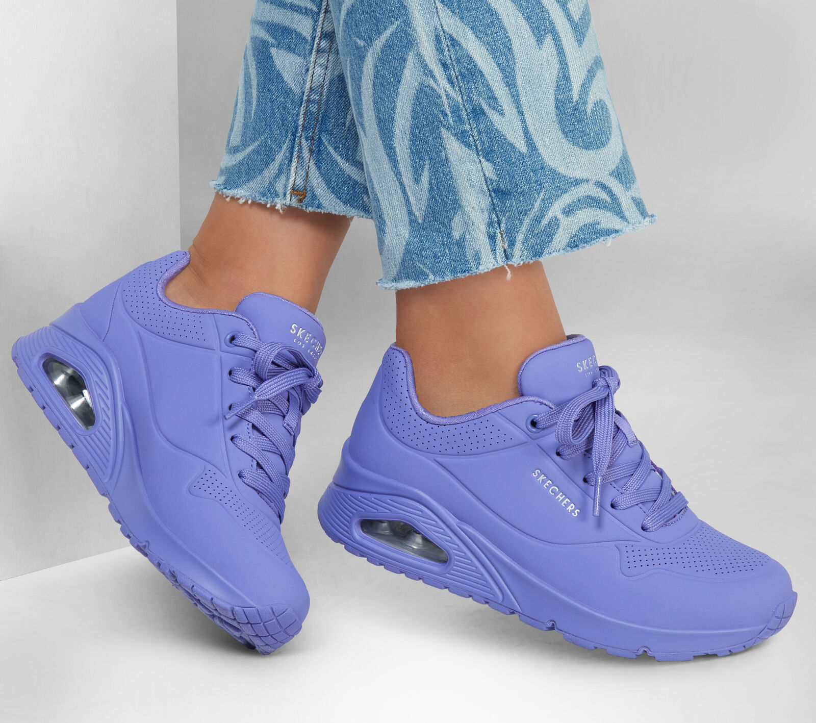 skecher uno stand on air
