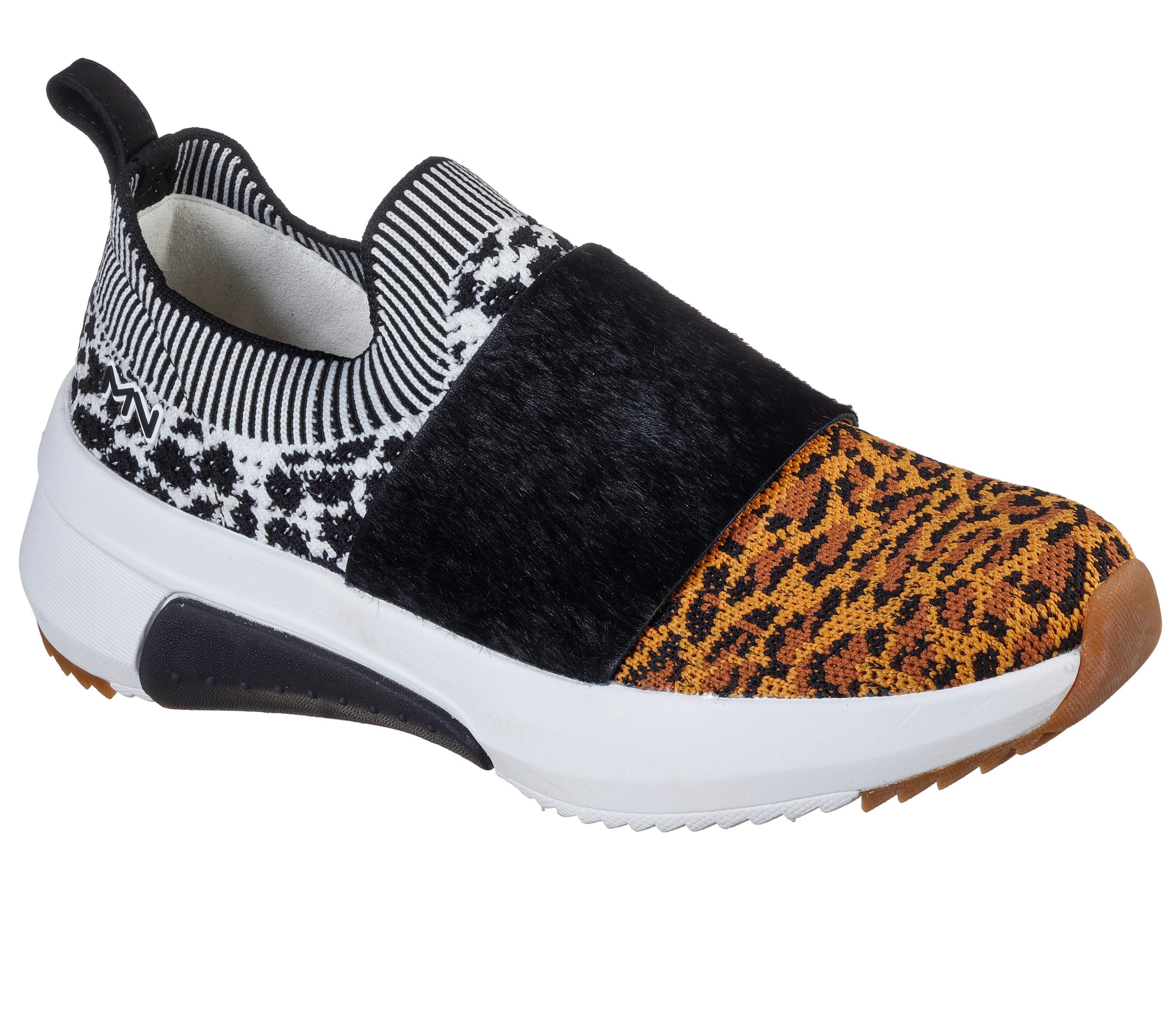 Modern jogger skechers top