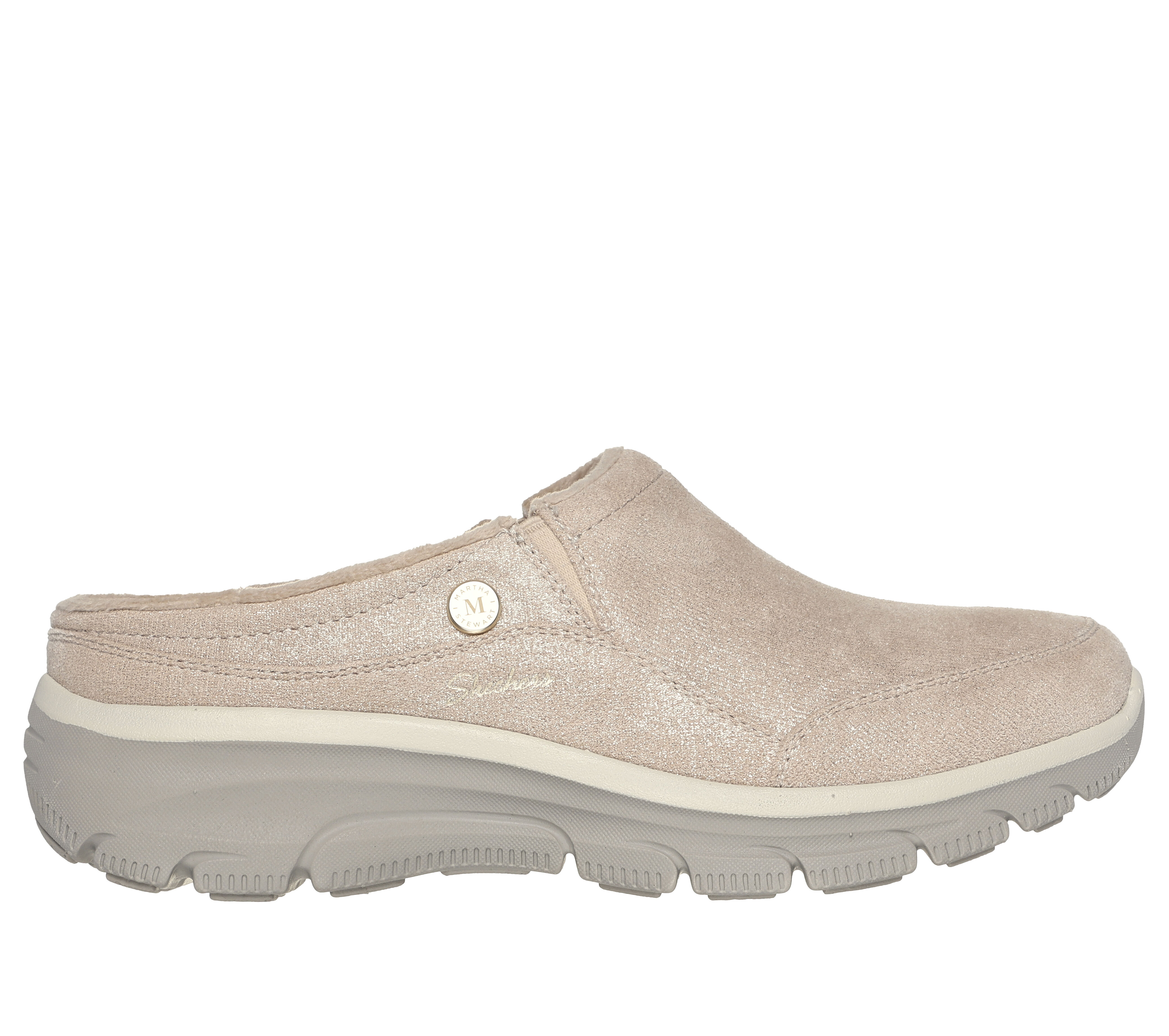 Relaxed fit shoes 2025 meaning