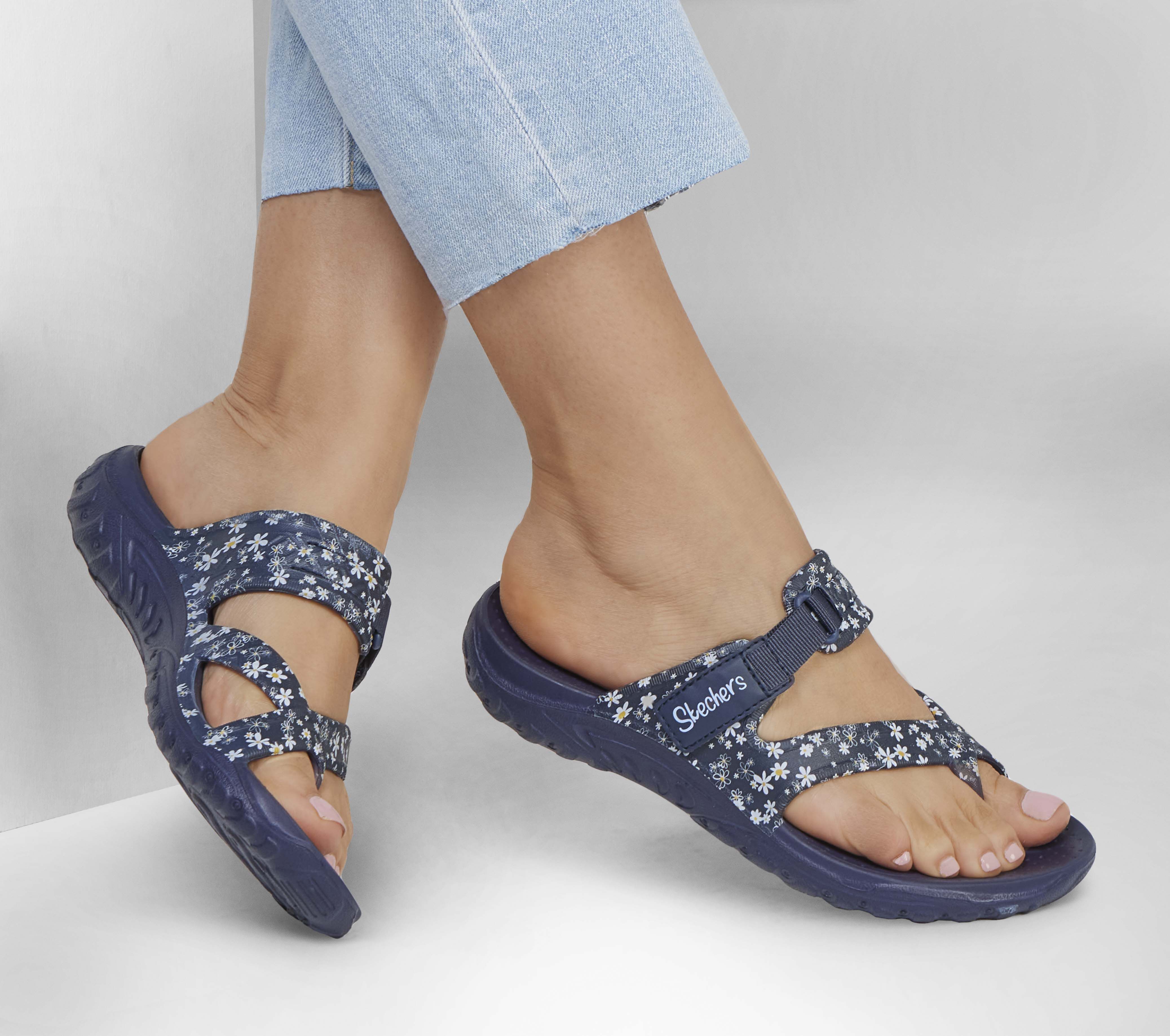 Skechers sparkle large swag
