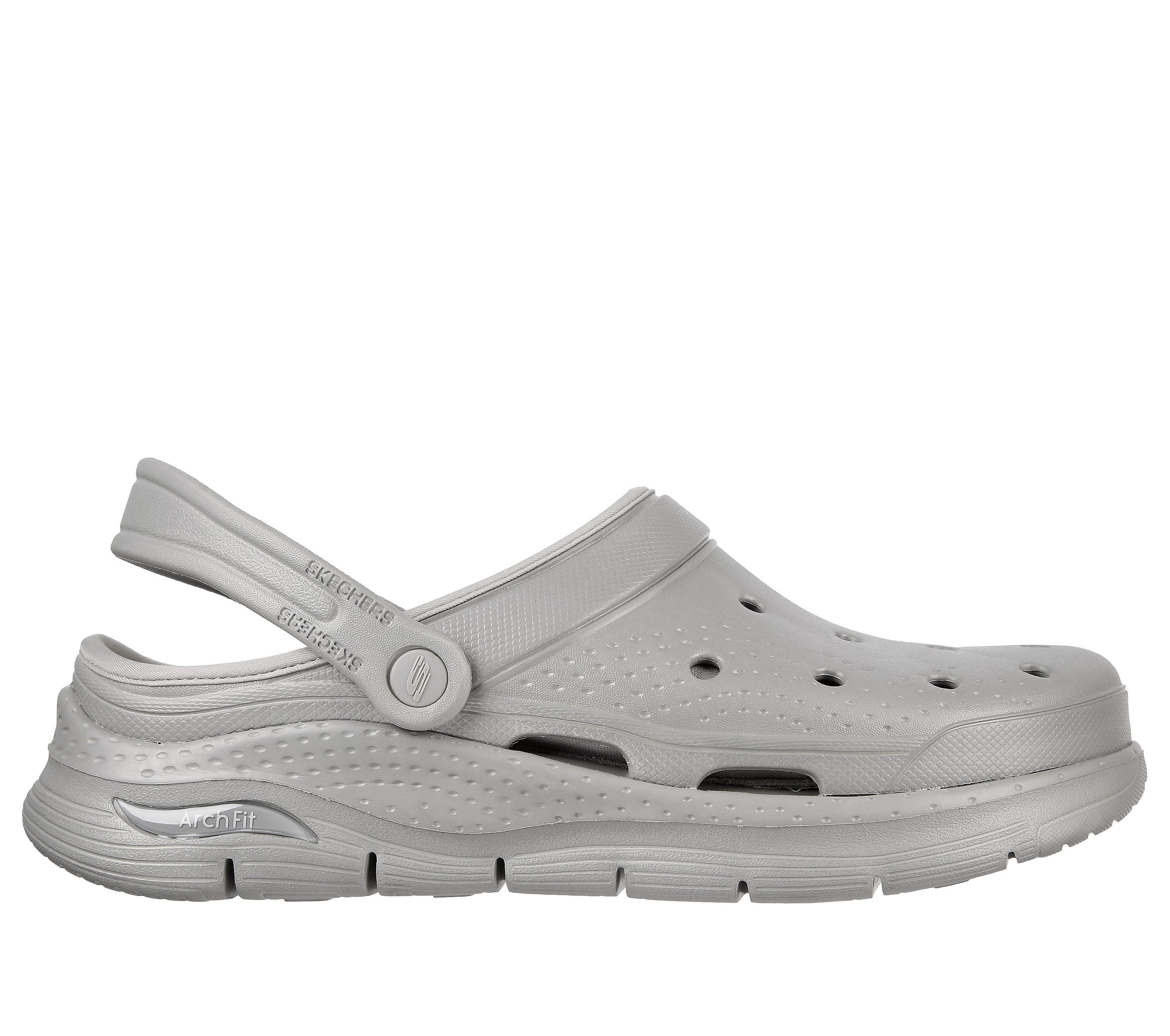 Skechers ladies 2024 bedroom slippers