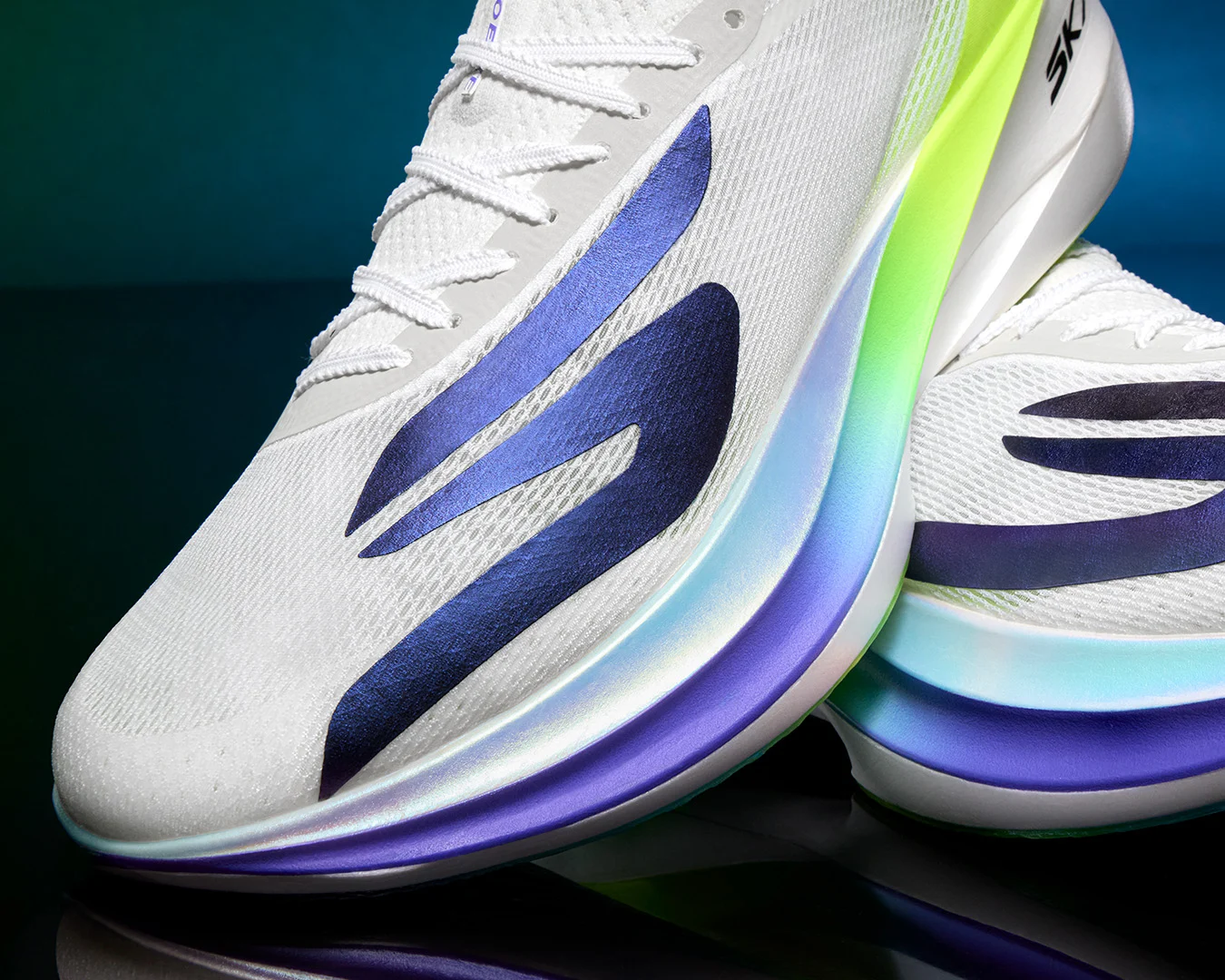 
Introducing Skechers AERO Elite

