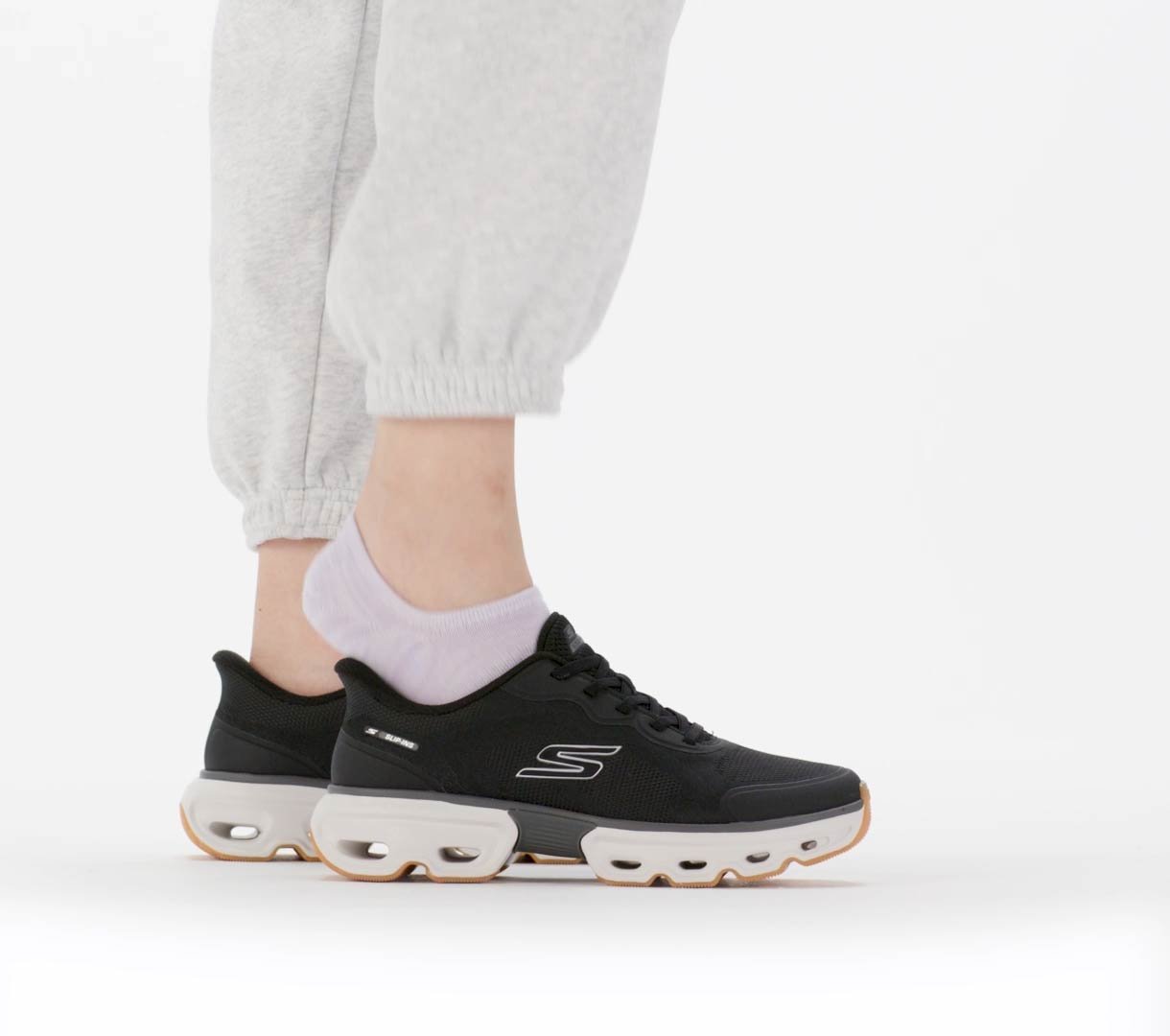 Skechers Slip-ins: GO WALK Glide-Step Bliss image number 1