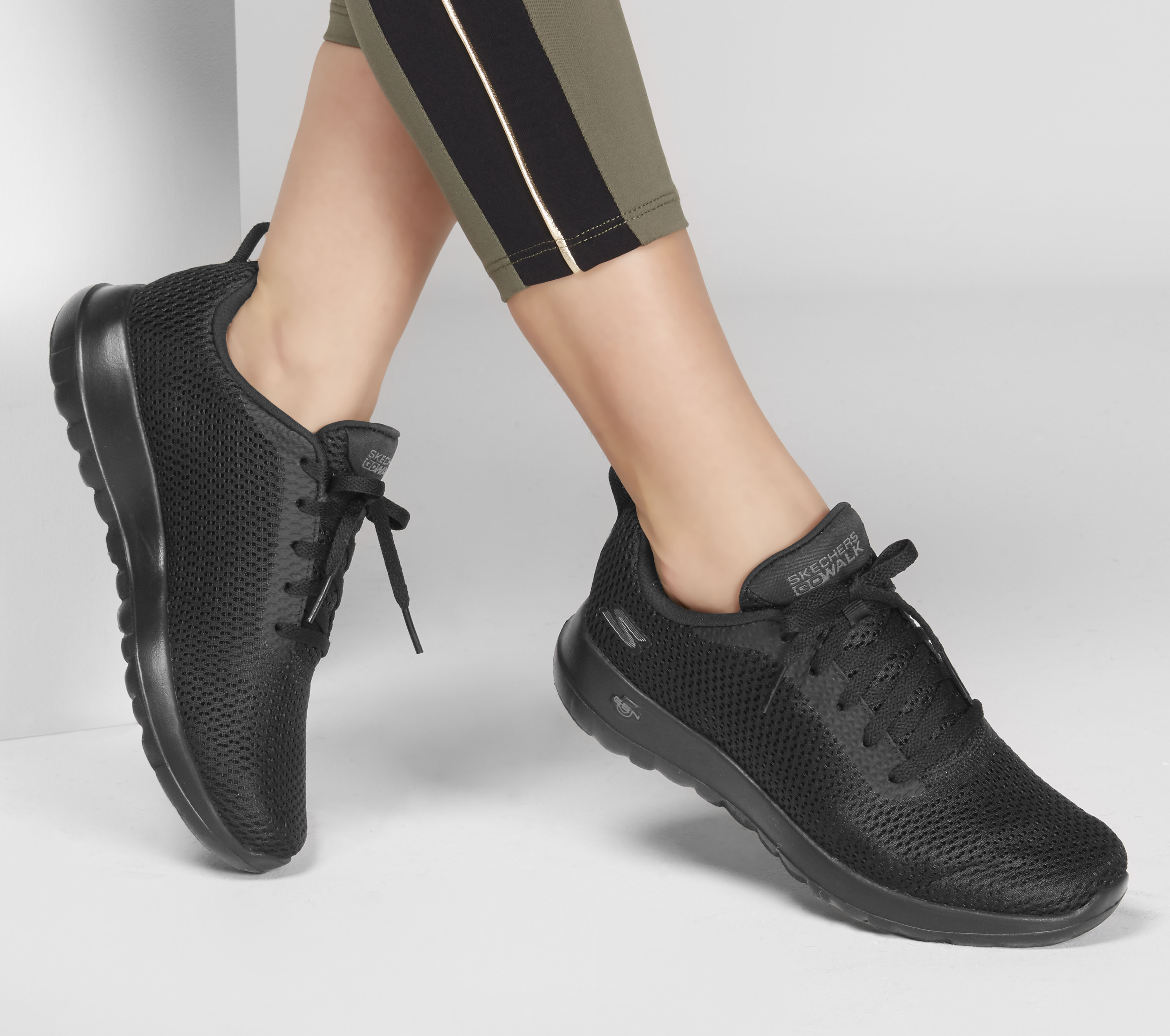 Skechers Women's Go Joy 15601 Wide Walking Shoe,Black,5 W US : :  Clothing, Shoes & Accessories