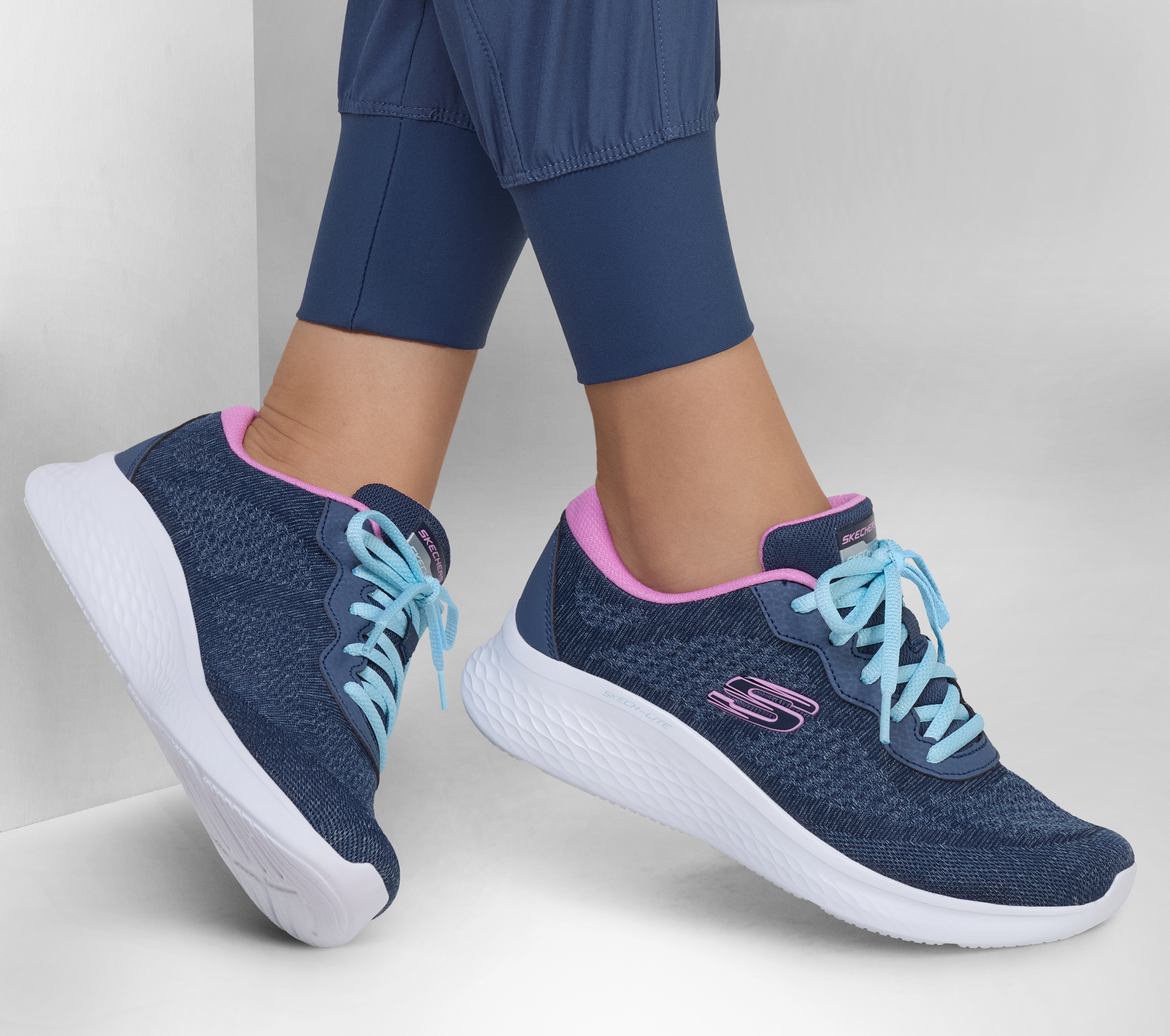Skechers memory on sale foam estive