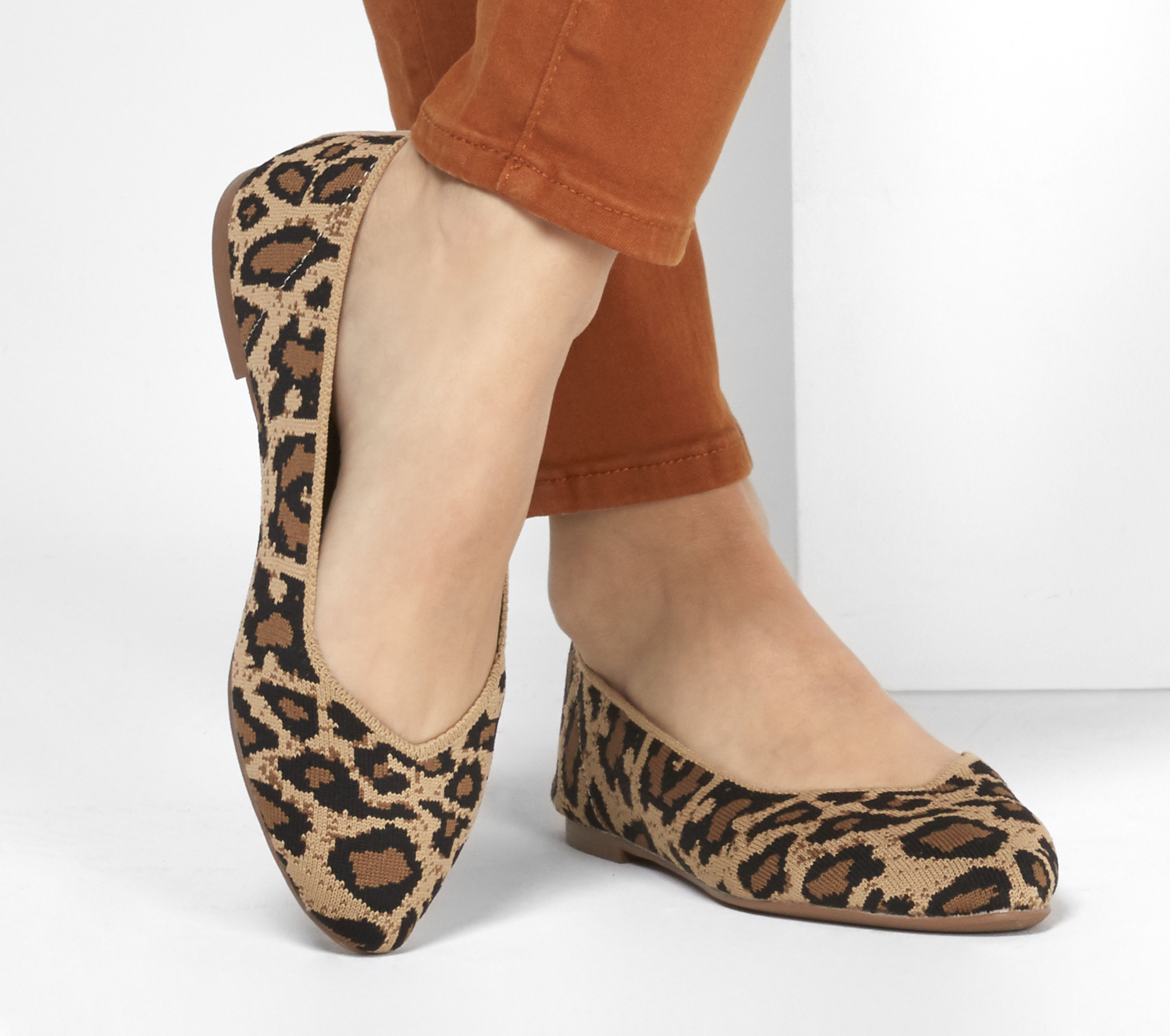 skechers cleo flat leopard