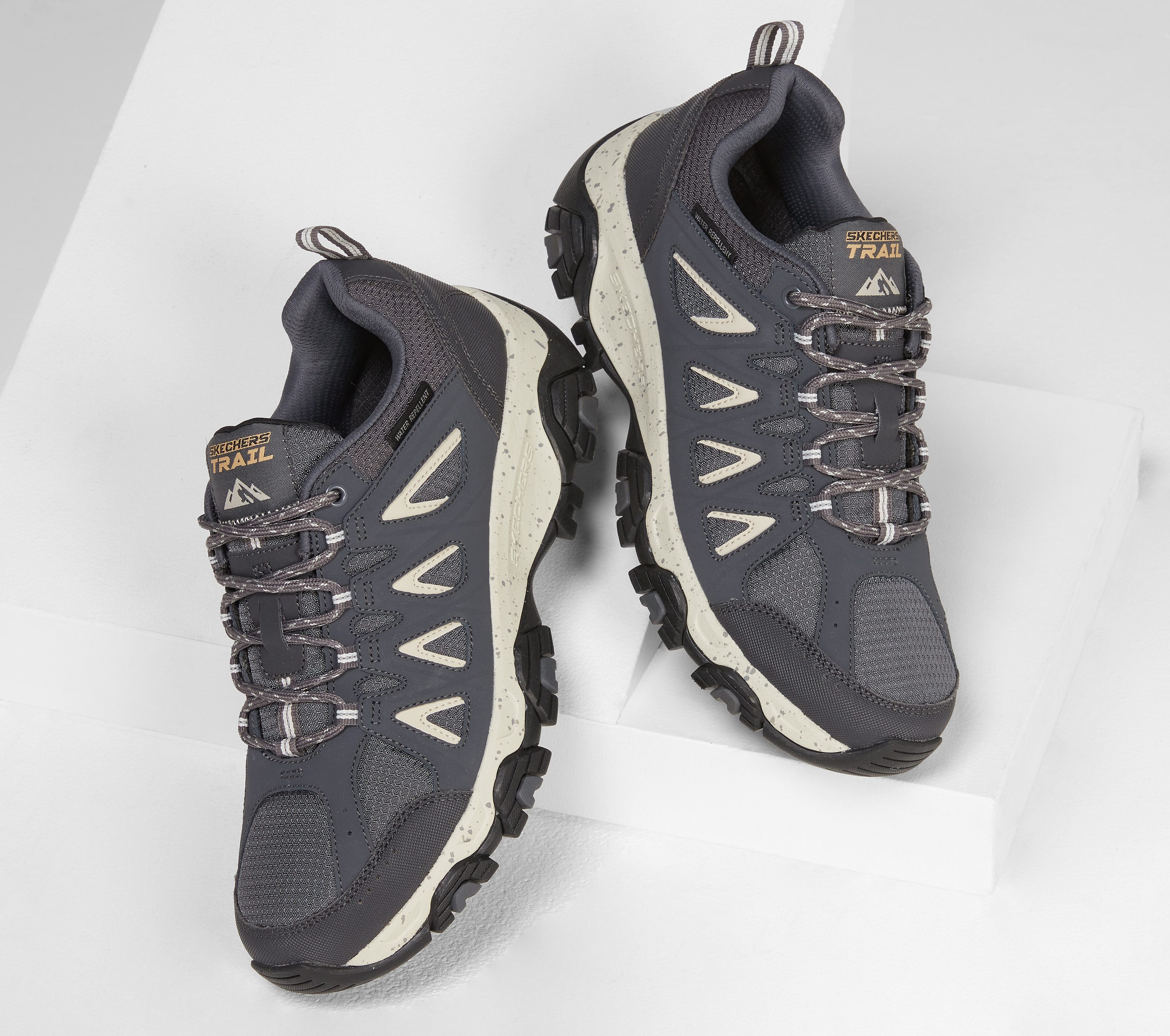 Venta > skechers trail shoes > en stock