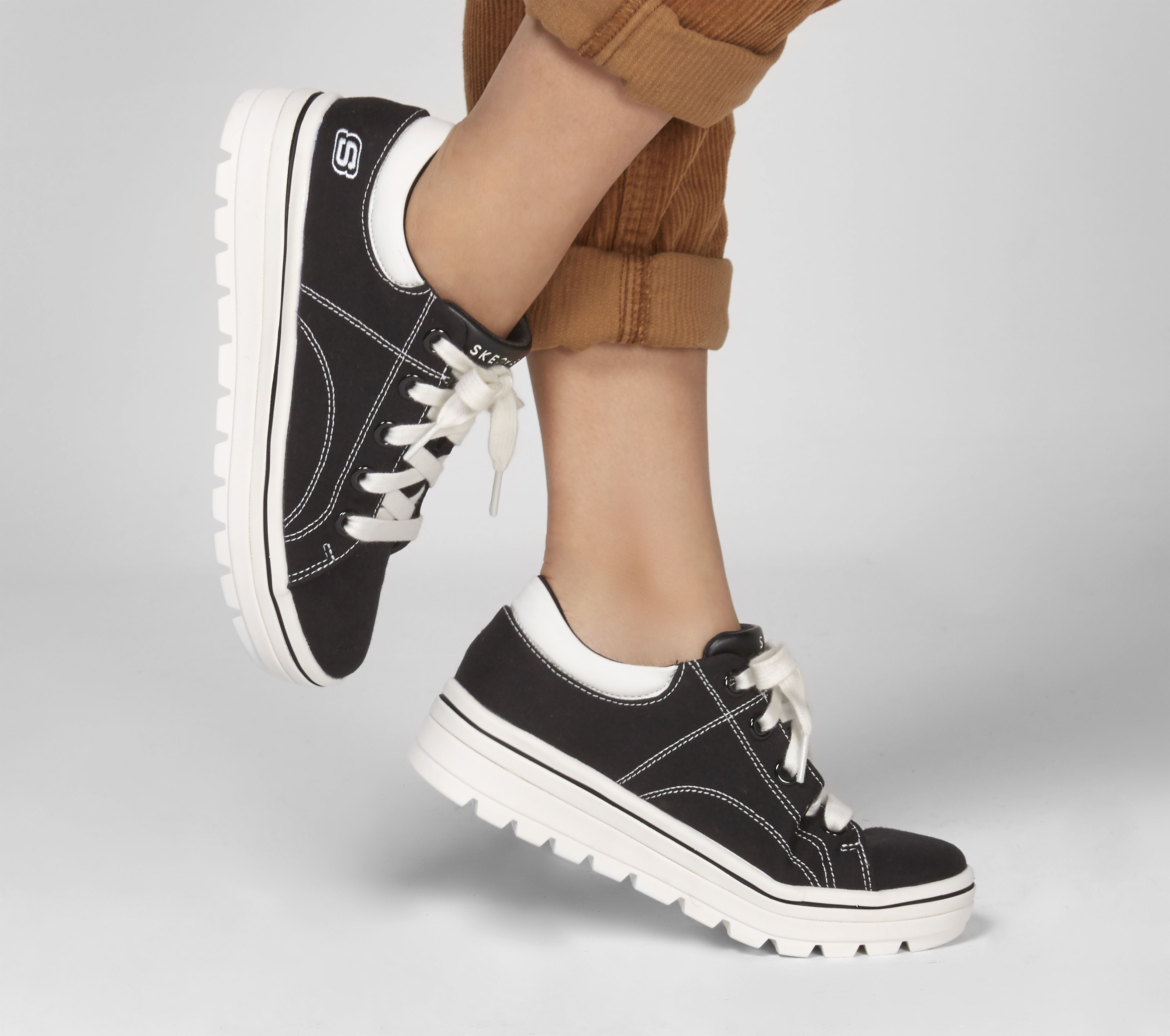 skechers street cleat