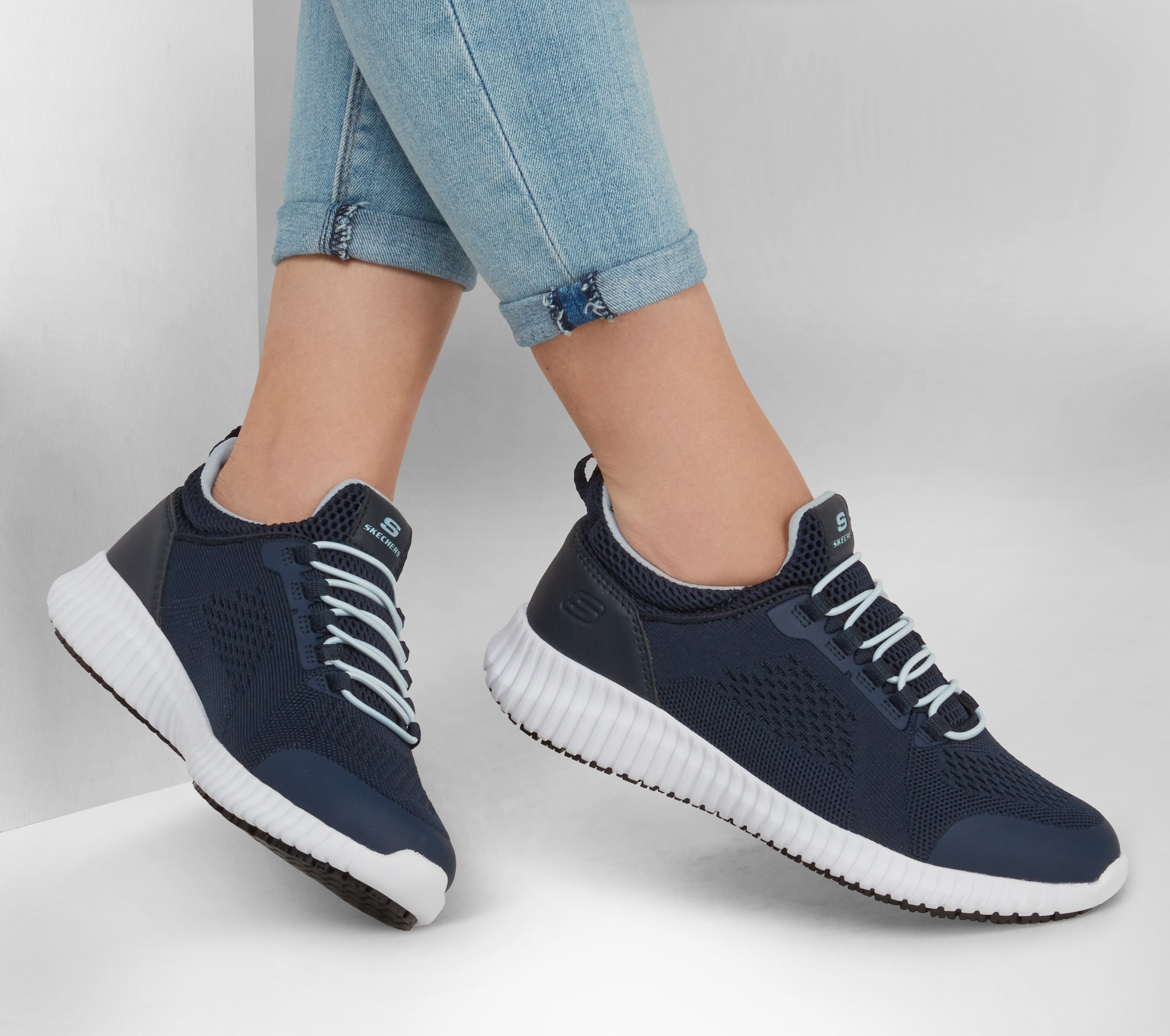 skechers relaxed fit cessnock work sneaker