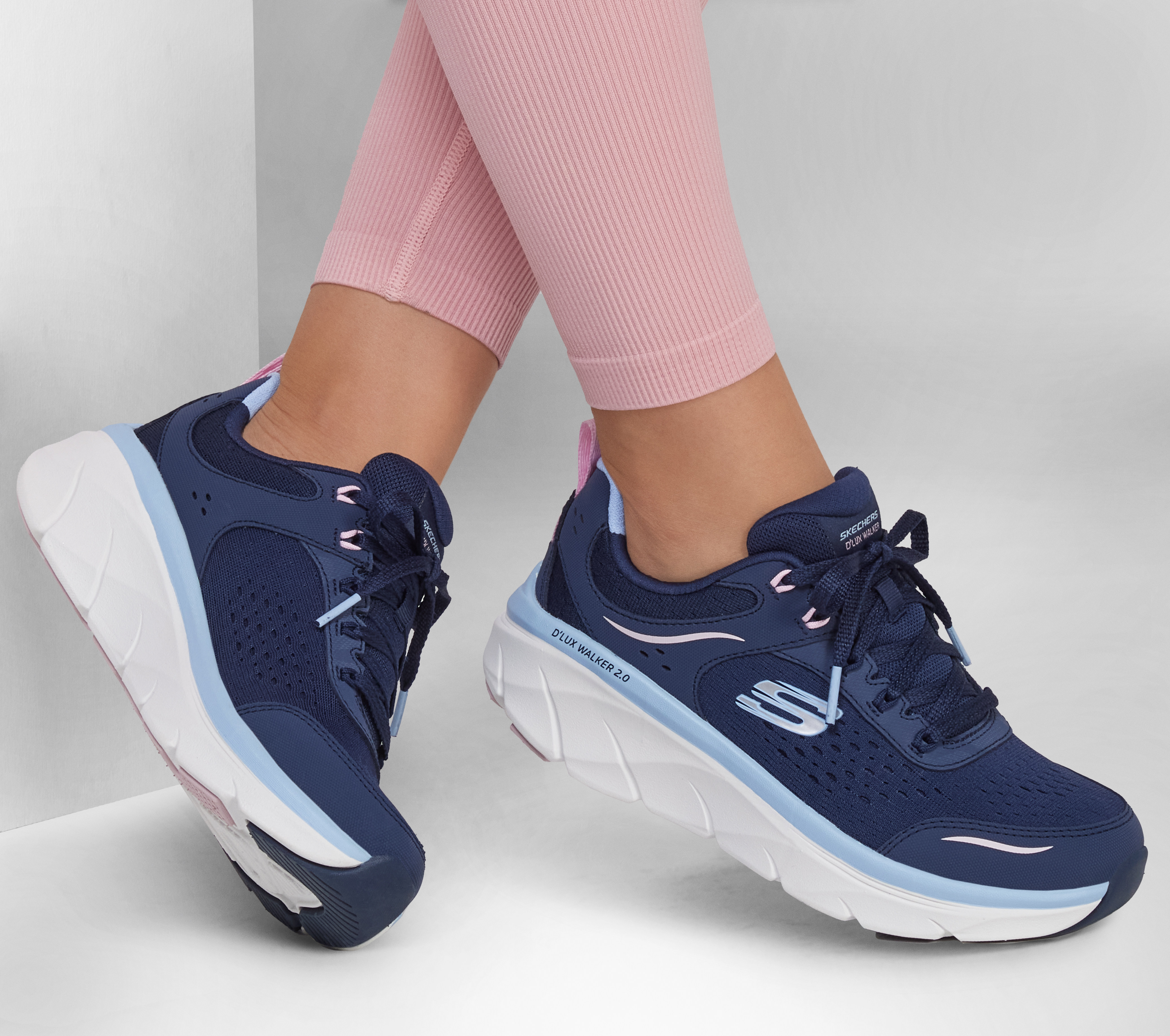 Skechers Women's Relaxed Fit: D'Lux Walker 2.0 - Daisy Doll Sneaker Size 10.0 Navy/Pink Leather/Textile/Synthetic