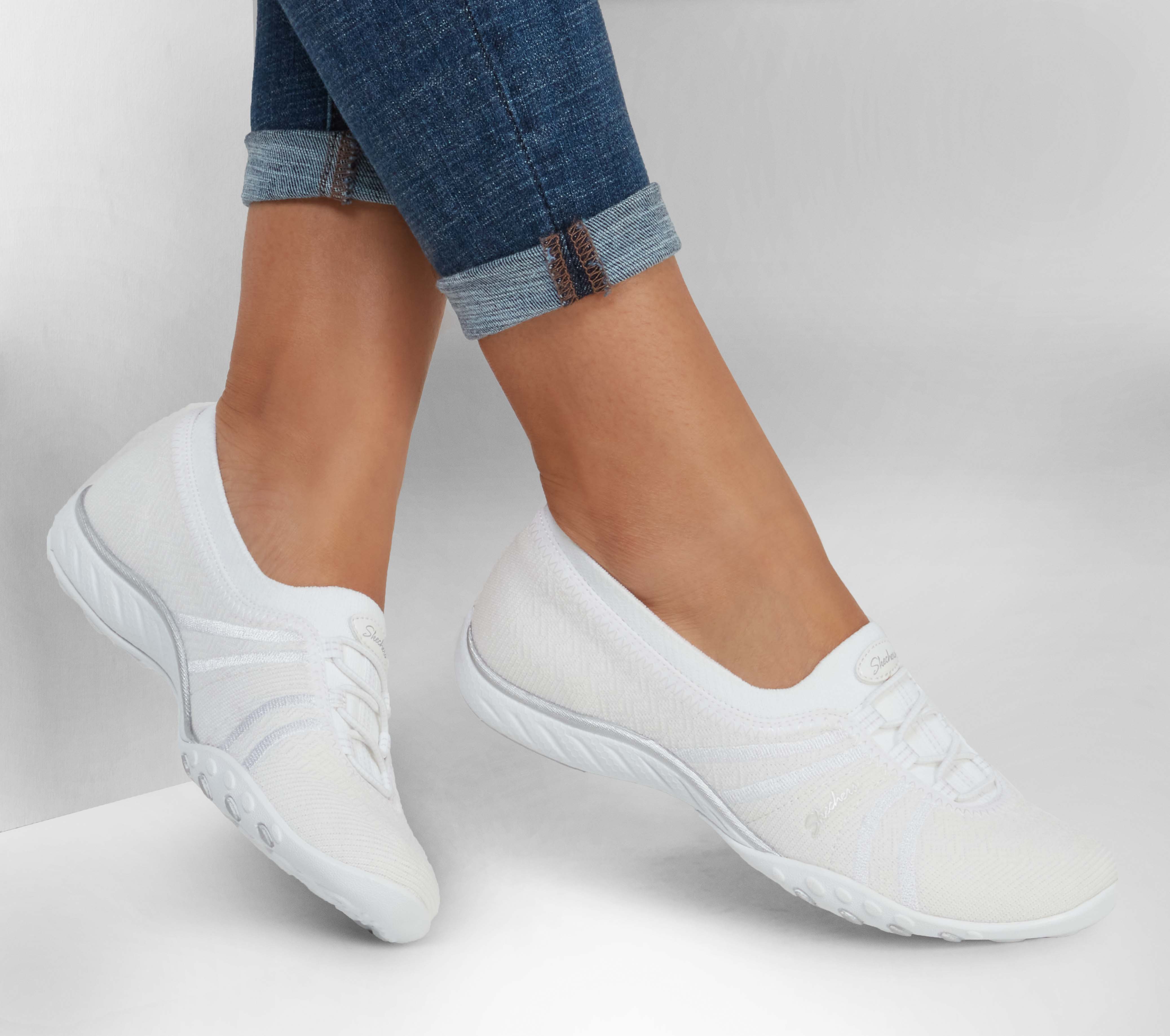 Negrita sed cinta Relaxed Fit: Breathe-Easy - Simple Pleasure | SKECHERS