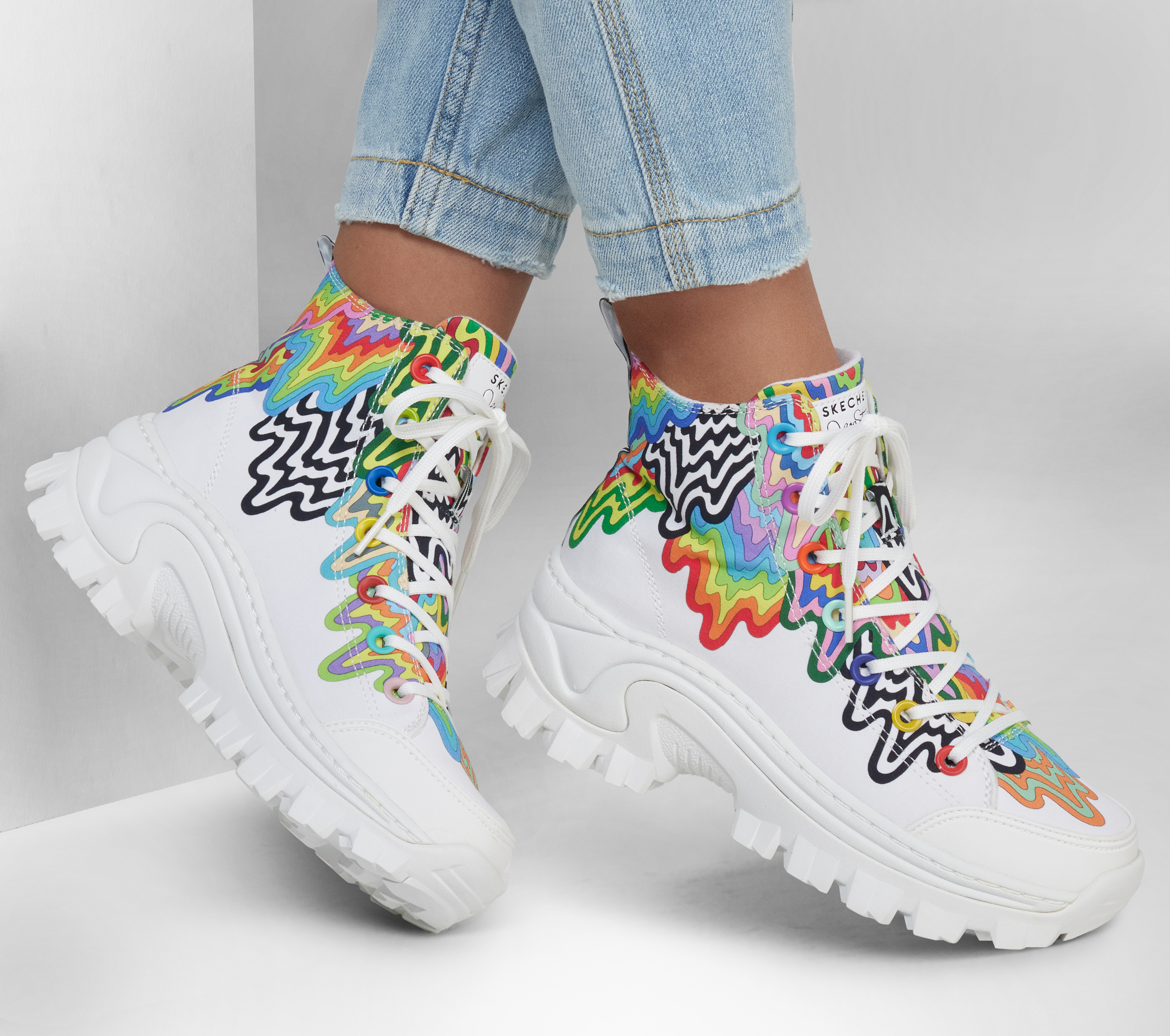 Sketchers high top