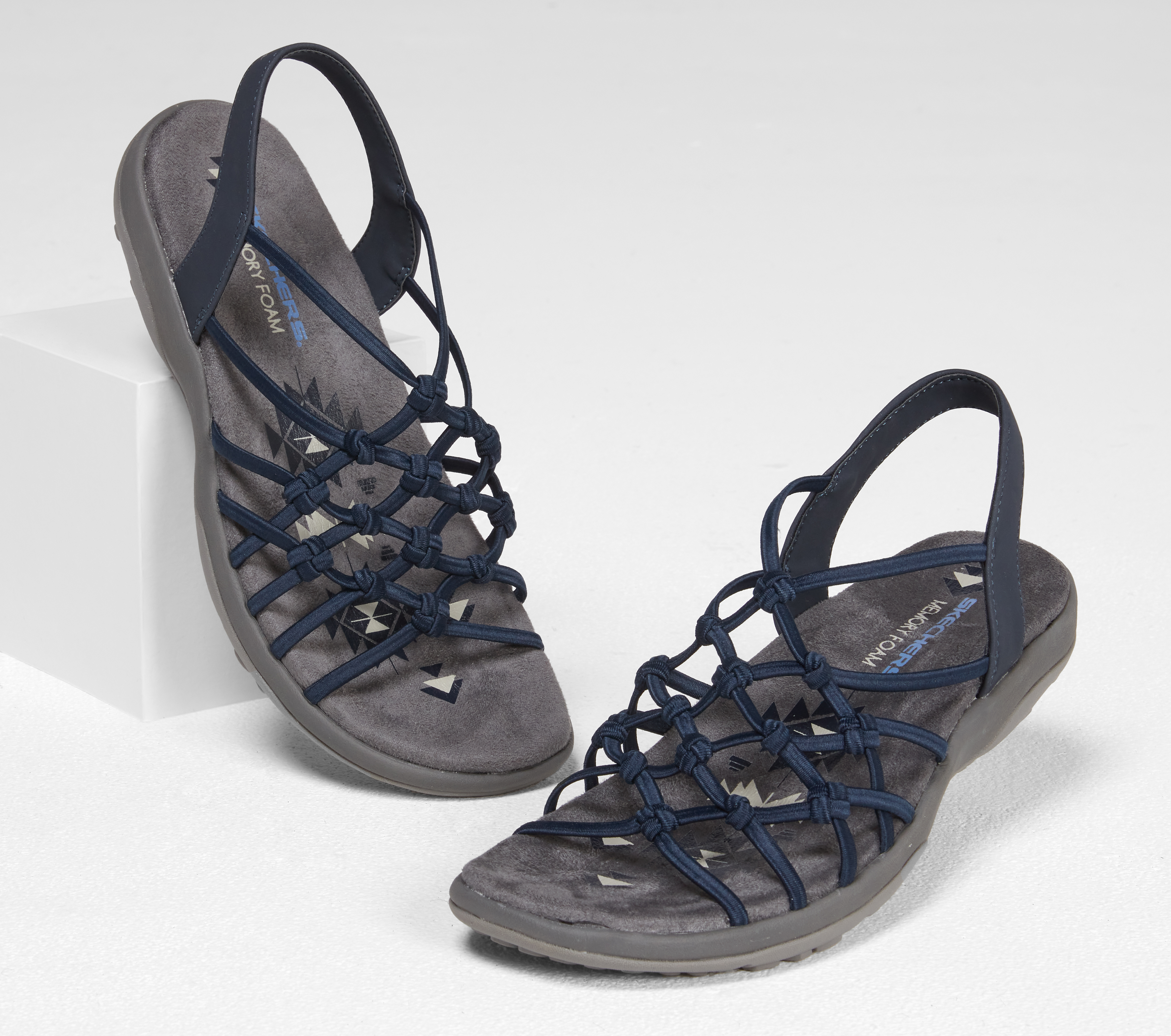 skechers forget me knot sandals