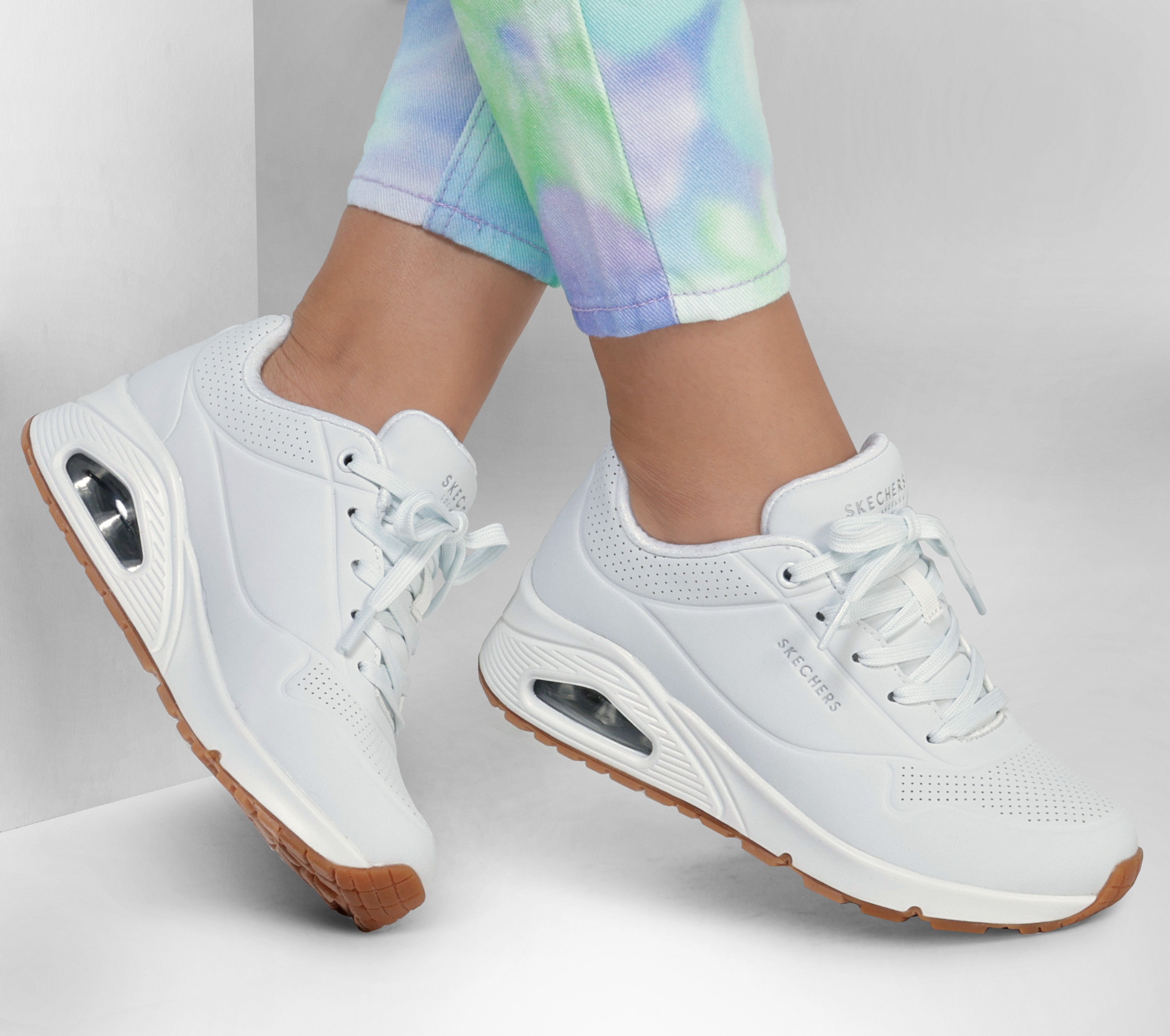 skechers uno stand on air white