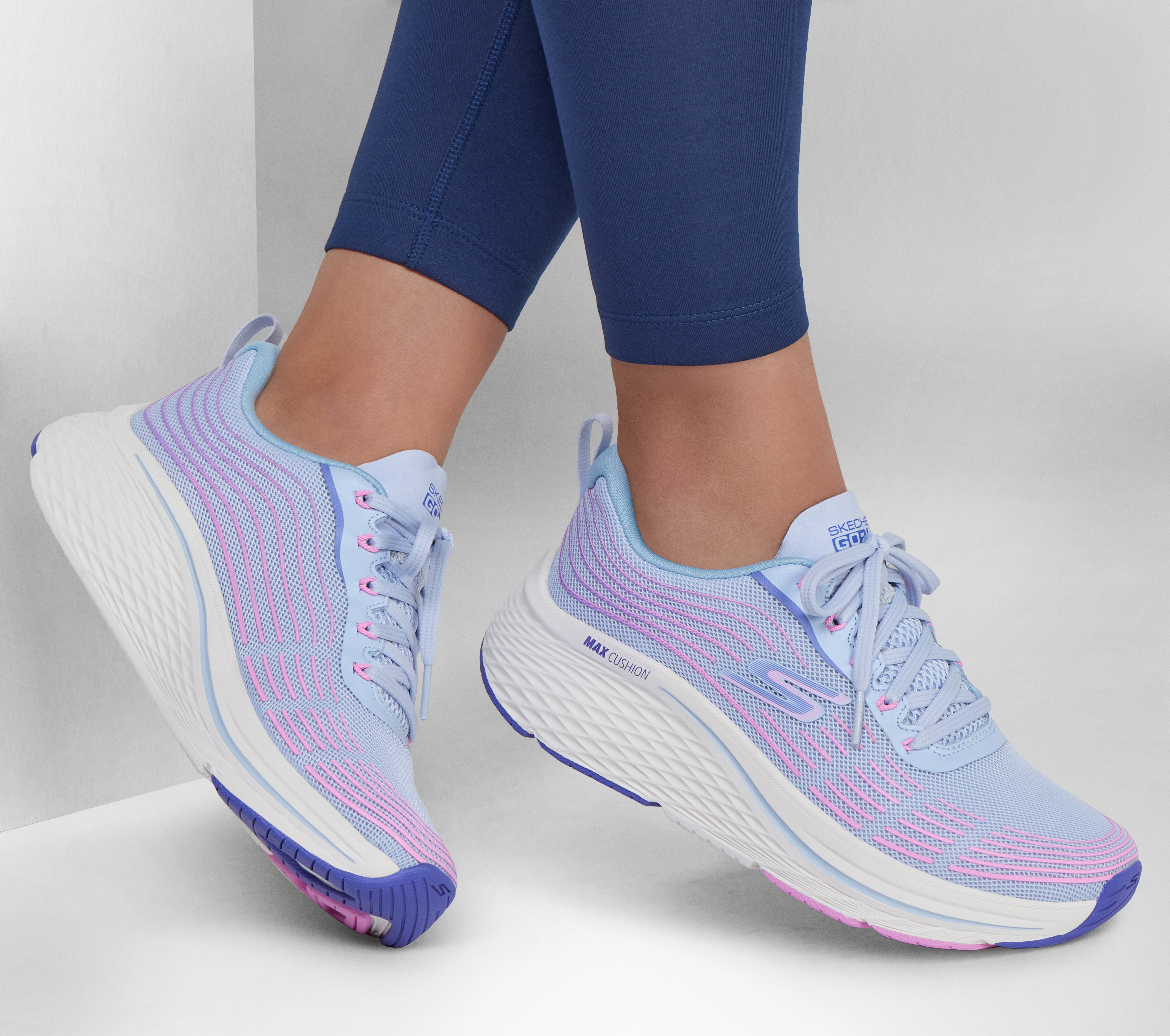 Max Cushioning Elite 2.0 | SKECHERS