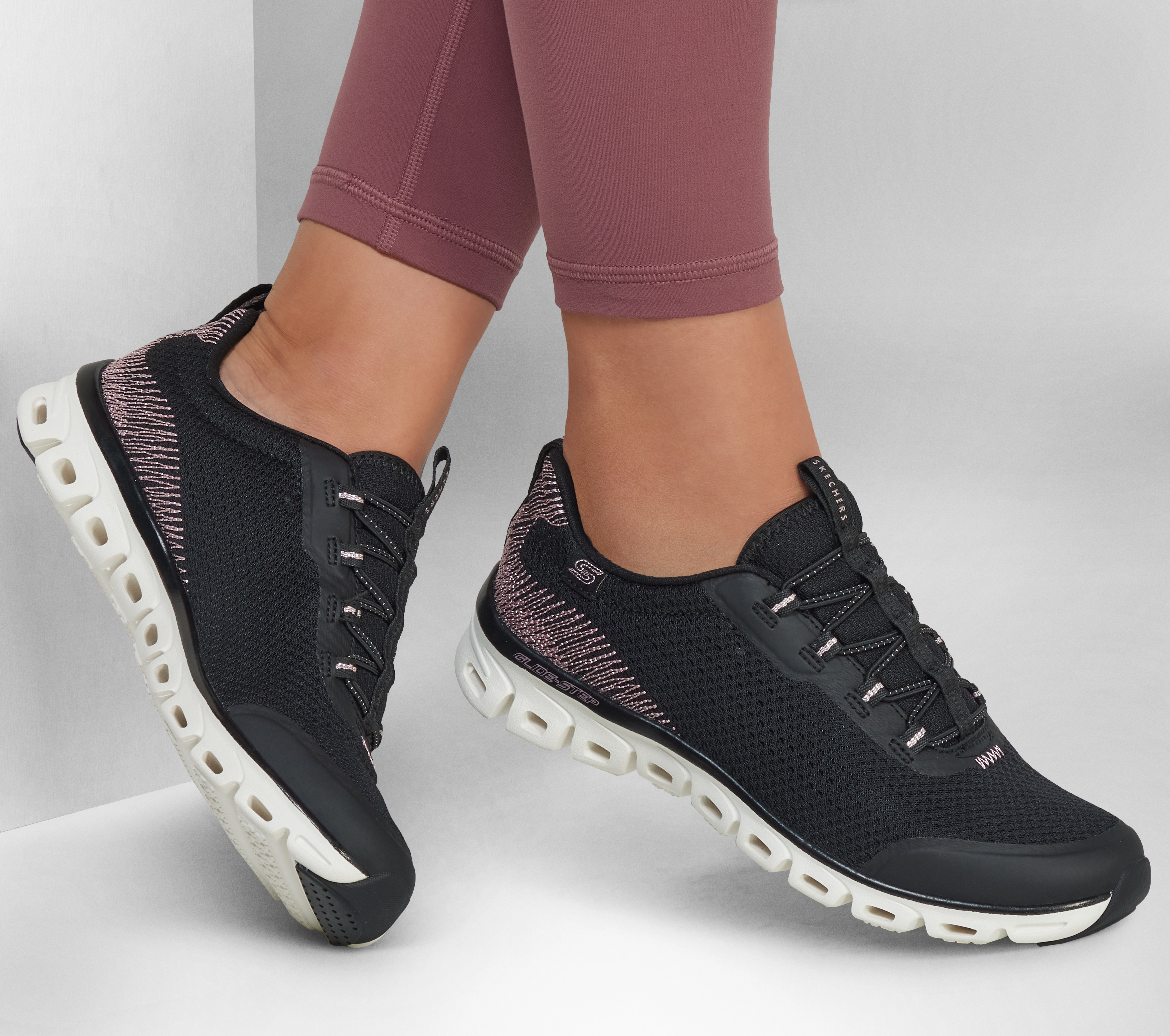 Skechers glide outlet