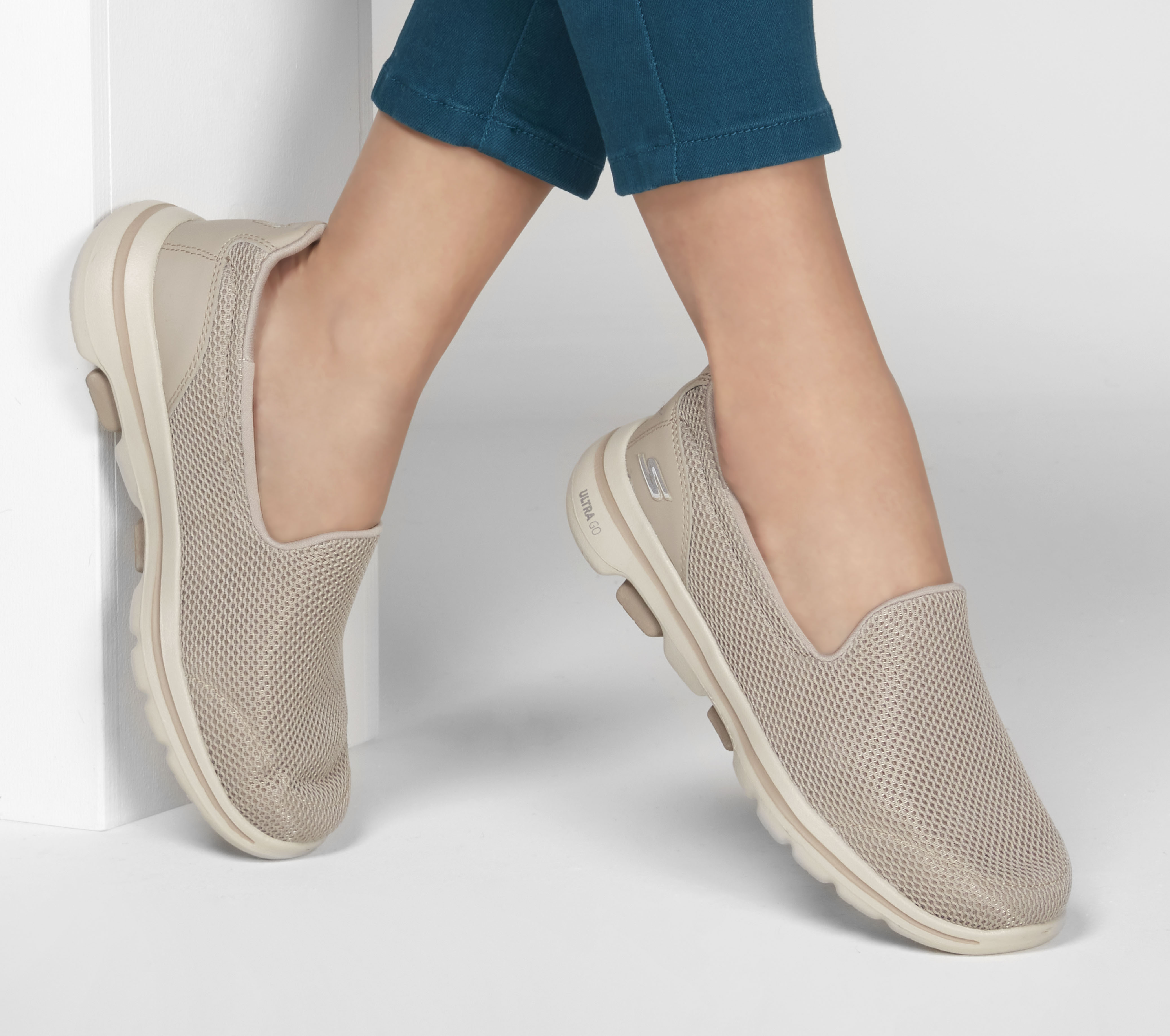 Pavers skechers go walk hotsell