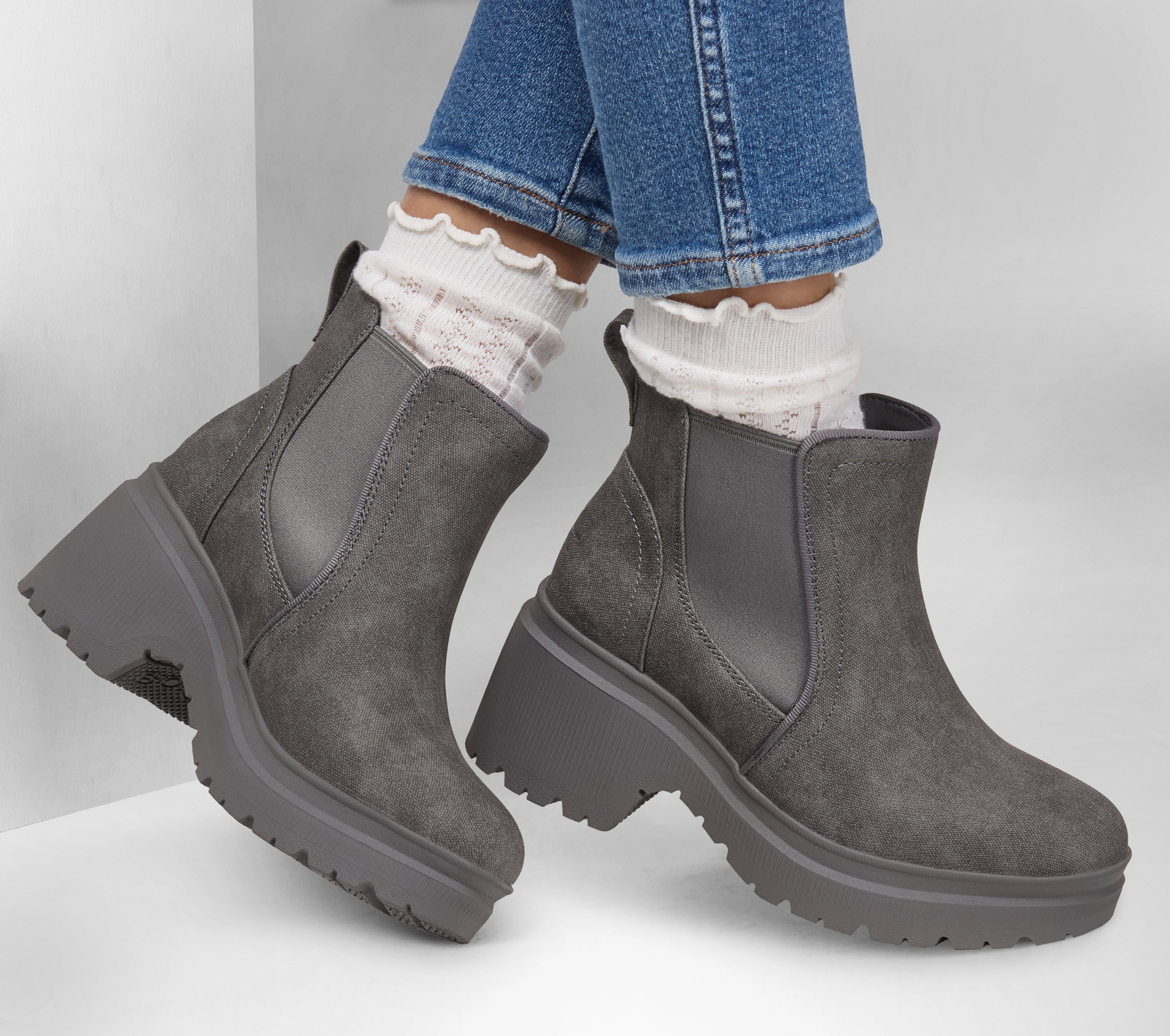 Skechers Women s Bobs Tango Boots Size 9.5 Charcoal Textile Synthetic