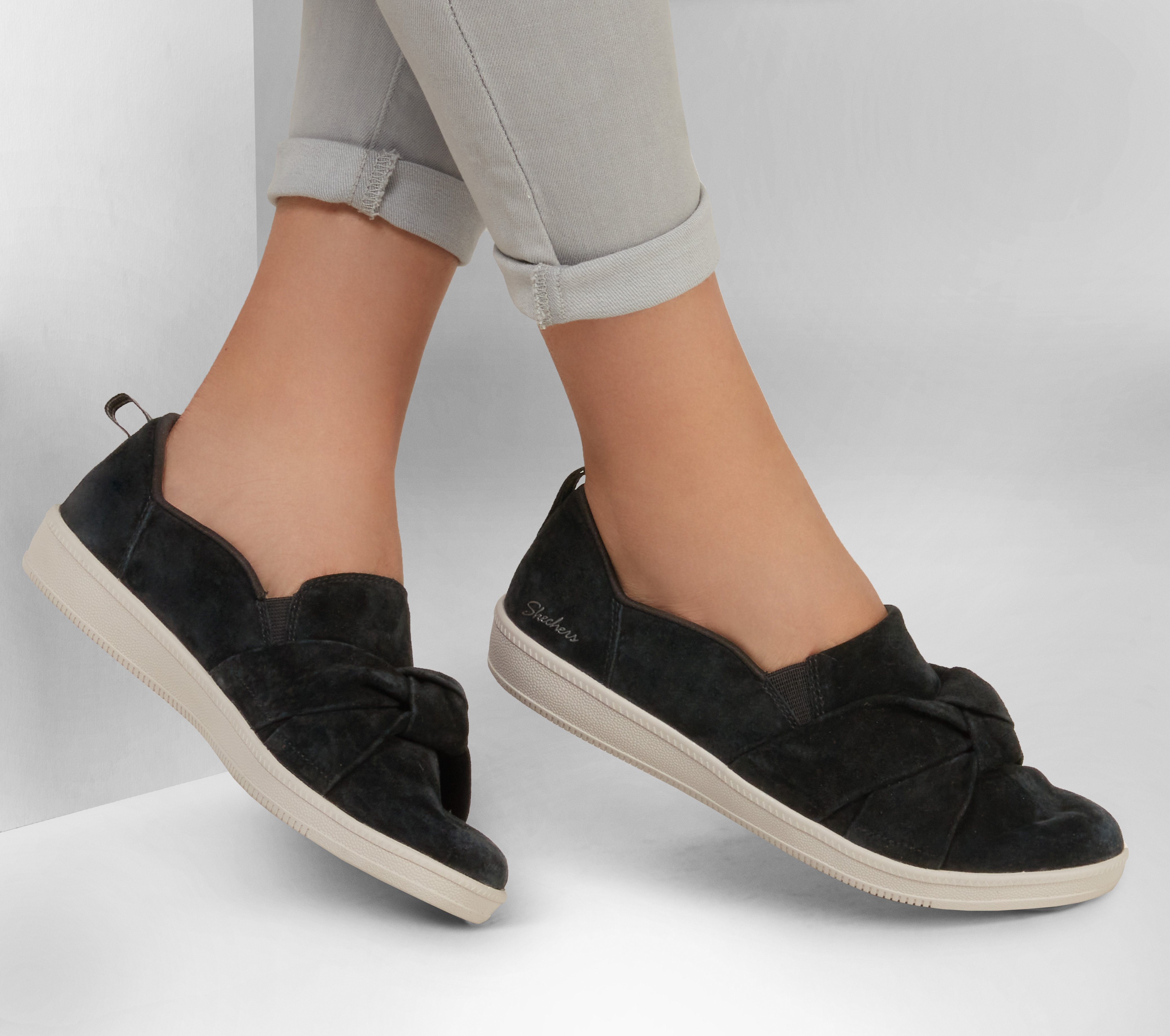 Skechers Women s Madison jubilant Ave